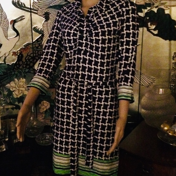 Laundry by Shelli Segal Dress, Size 2 - Picture 5 of 8